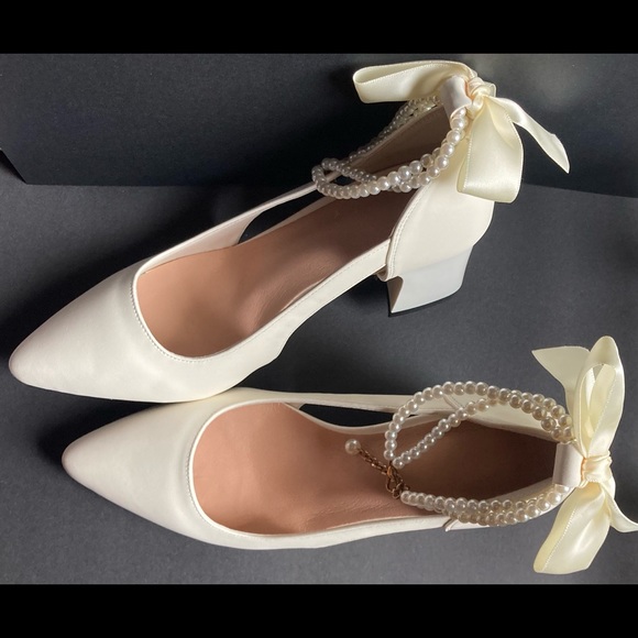 SHEIN Cream Dress Heels - Picture 4 of 5